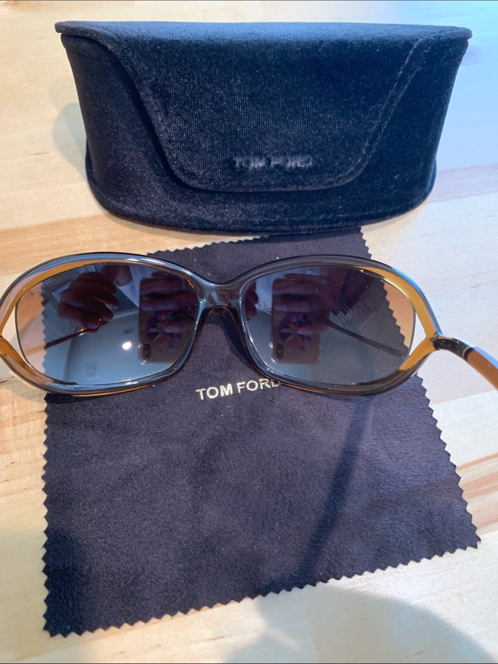Tom Ford JENNIFER Women's Brown Gradient Oval Sunglasses - Picture 5 of 5